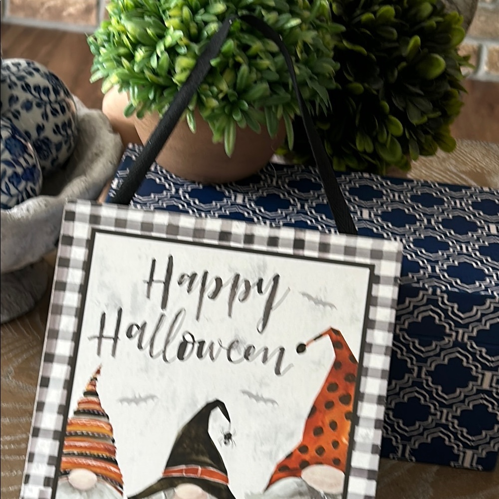 NEW! Rustic Farmhouse Enchanted Garden Witch Gnome Happy Halloween Wood Sign - Picture 5 of 6